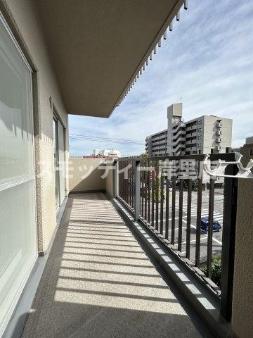 パレ北加賀屋のバルコニー