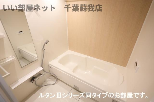メゾン・ド・リュミエールⅢの浴室|お風呂です