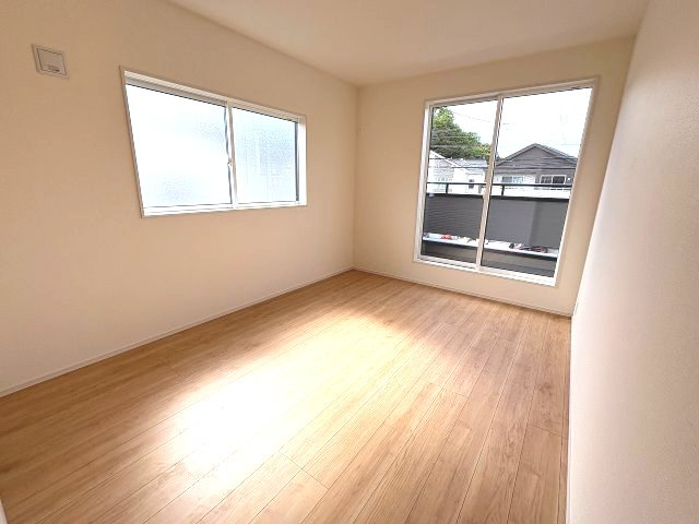 【子供部屋】 | 糟屋郡宇美町神武原1丁目　1号棟（全3棟）【仲介手数料無料・0円】 | 現地写真。