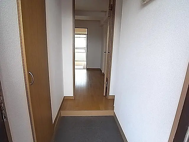 ビューハイツ花隈の玄関