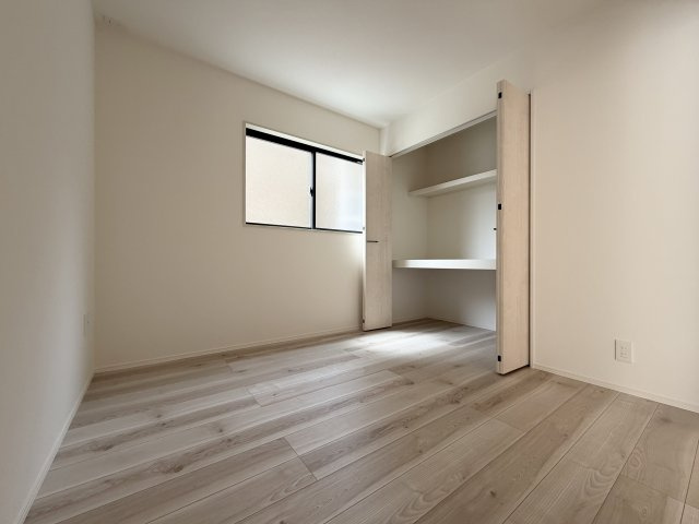 【内装】 | よかタウン倉敷市片島町1期 (全2棟) | 1階洋室(4.5帖)