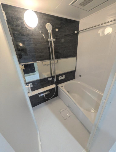 大宮三丁目ガレージハウスの浴室