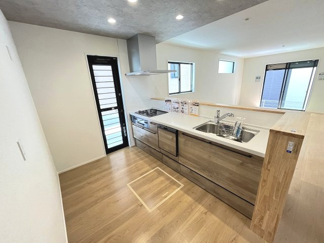【キッチン】 | 糟屋郡宇美町障子岳2丁目2期　2号棟（全3棟）【仲介手数料無料・0円】 | 現地写真。