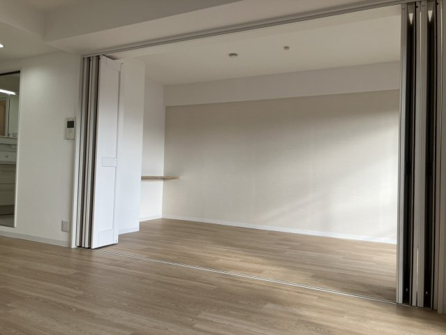 ライオンズマンション城東緑橋の洋室