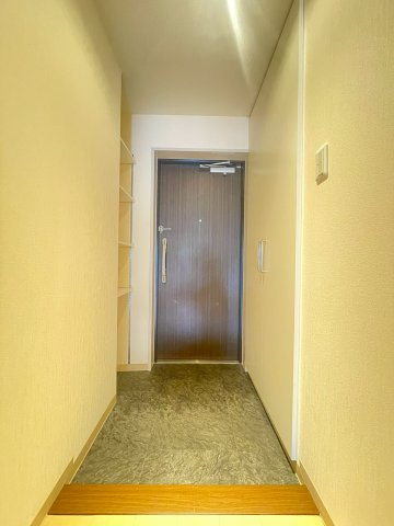 アルフォルスエムの玄関