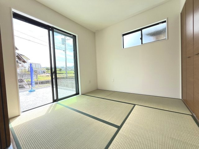 【和室】 | 糟屋郡宇美町宇美東2丁目7期　1号棟（全1棟）【仲介手数料無料・0円】 | 現地写真。1階和室です。