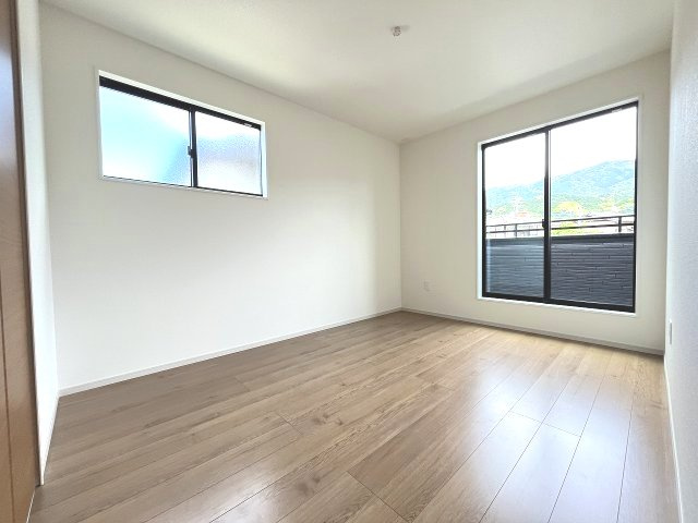 【子供部屋】 | 糟屋郡宇美町宇美東2丁目7期　1号棟（全1棟）【仲介手数料無料・0円】 | 現地写真。