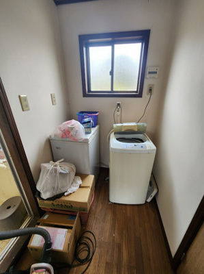 【独立洗面台】 | いすみ市岬町押日、木造平屋建 | 朝の身支度には欠かせない独立洗面化粧台