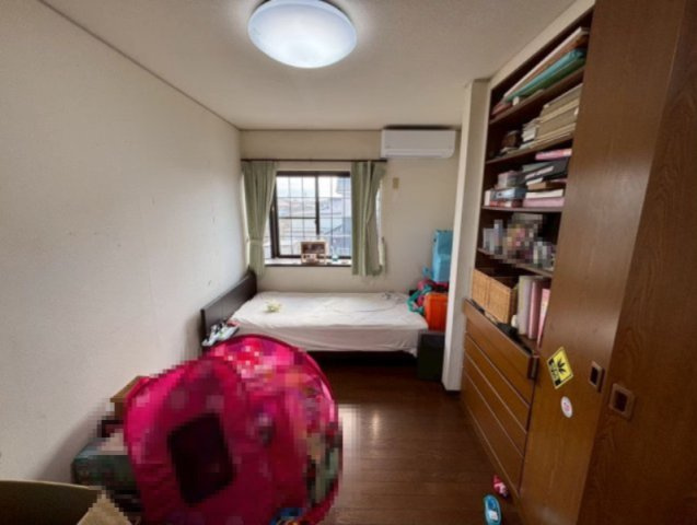 矢板市荒井　2棟売り中古戸建の洋室