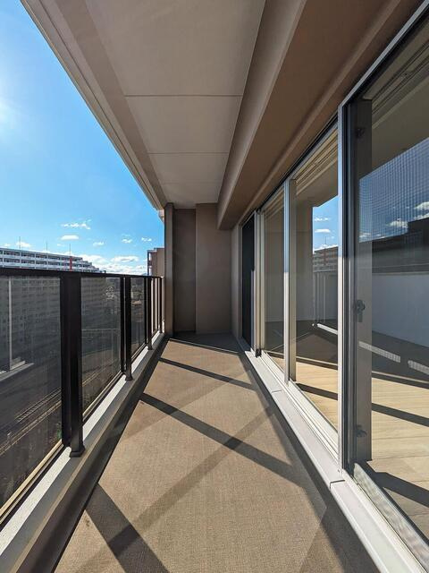 RJRプレシア吉塚駅前Ⅱ　東吉塚小学校区のバルコニー|RJRプレシア吉塚駅前Ⅱ