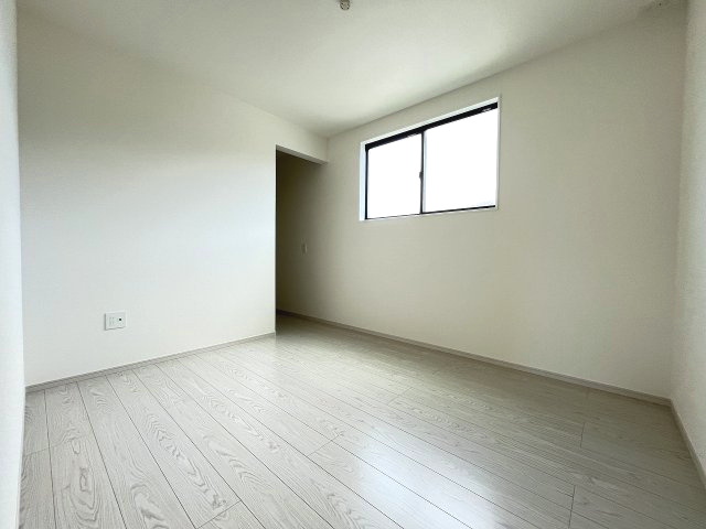 【子供部屋】 | 糟屋郡宇美町宇美東1丁目3期　1号棟（全1棟）【仲介手数料無料・0円】 | 現地写真。