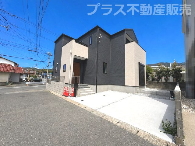 【外観】 | 糟屋郡宇美町宇美東1丁目3期　1号棟（全1棟）【仲介手数料無料・0円】 | 完成しました。物件内部もご見学頂けます。プラス不動産販売にお任せ下さい。