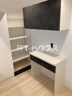シティクレスト船橋の玄関