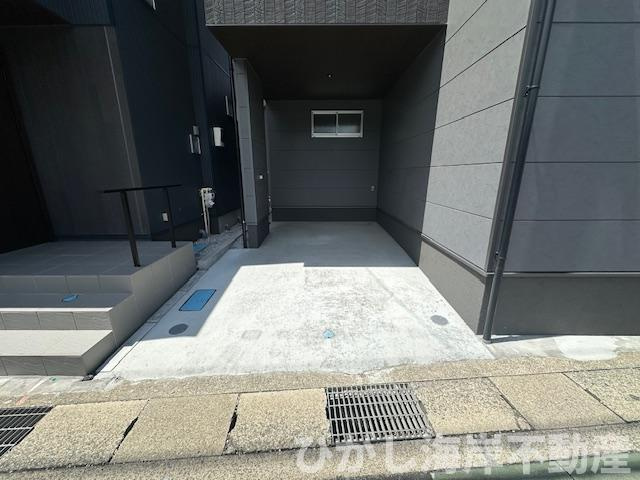 鎌倉市材木座3丁目　新築戸建　全２棟の駐車場|駐車スペース