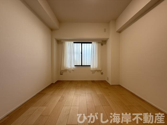 湘南平塚スカイマンションの寝室|新規リフォーム完了！　6帖　洋室