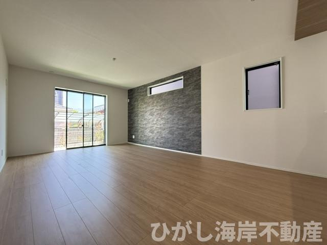 中郡大磯町国府本郷　新築戸建　の居間・リビング|18帖　LDK