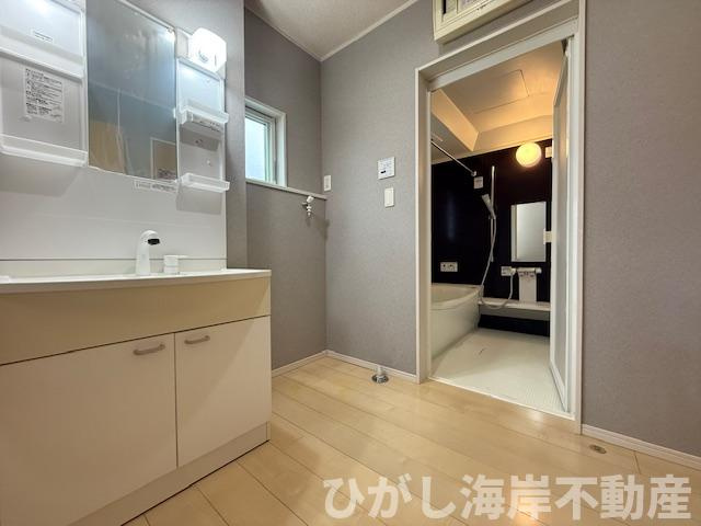 平塚市田村6丁目　中古戸建の脱衣所|新規リフォーム完了！　脱衣スペース