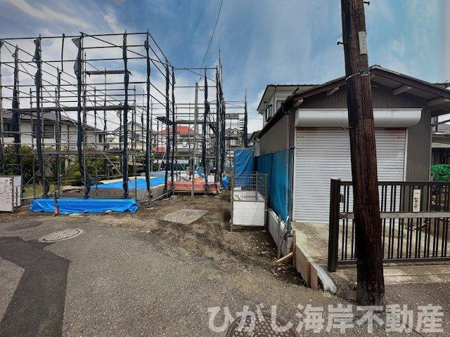 茅ヶ崎市南湖4丁目　新築戸建　全２棟の外観|4月24日撮影　建築中　現地外観
