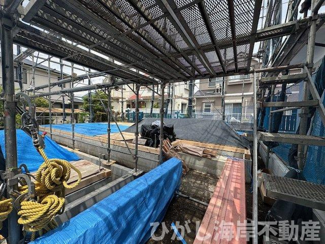 茅ヶ崎市南湖4丁目　新築戸建　全２棟の外観|4月24日撮影　建築中　現地外観