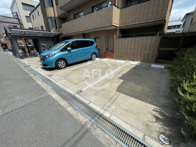 グランドール藤　南田辺小学校区の駐車場|グランドール藤　駐車場