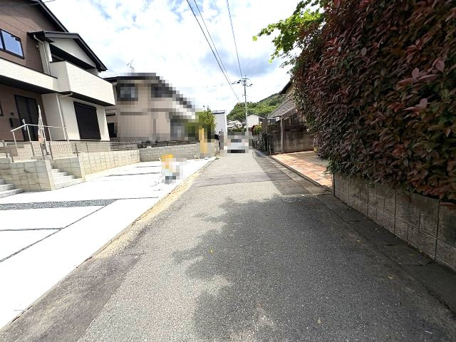 【その他】 | 大野城市乙金東1丁目1期　2号棟（全2棟）【仲介手数料無料・0円】 | 現地写真。前面道路です。