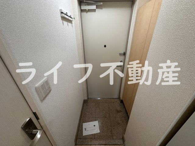 INOVE若江北の玄関|落ち着いた玄関です