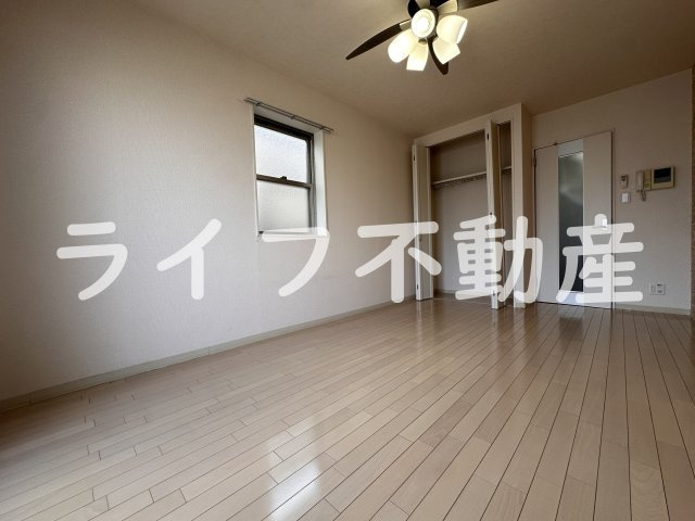 INOVE若江北の居間・リビング|リビングです