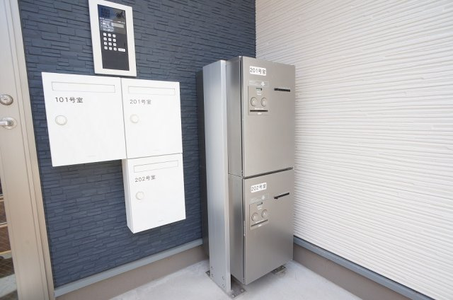 CASA南浜のその他共用部分|宅配ボックスでお留守の場合もお荷物受け取れます