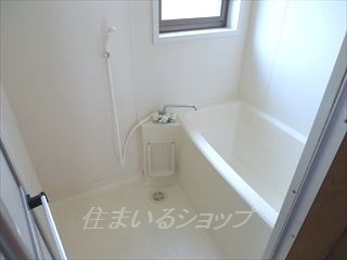 ハイライフ高陽　借家Ｃの浴室
