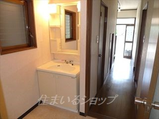 ハイライフ高陽　借家Ｃの洗面所