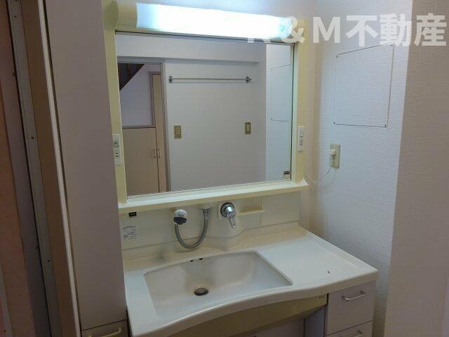 コープタウン北柏の洗面所|コンパクトで使いやすい洗面所