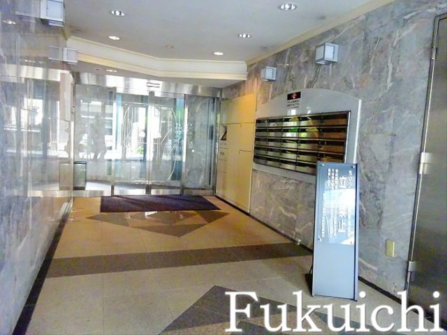 菱和パレス学芸大学駅前のエントランス