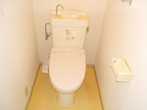総社市駅前２丁目のアパートのトイレ