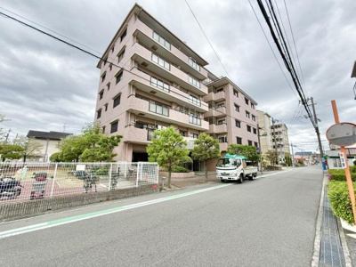 【その他】 | エクセル鳳 | JR阪和線が徒歩圏内！通勤・通学も視野に入れると各方面アクセスがいい住居は日々の生活を助けてくれますね。
