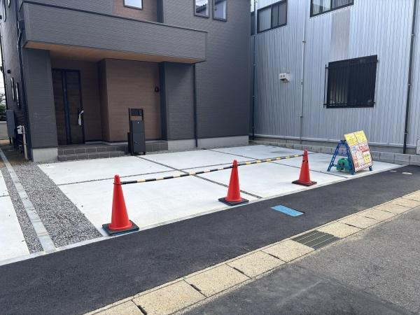 豊田市前山町　全2棟・1号棟の駐車場|３台駐車できます
