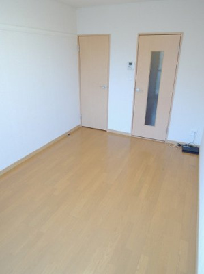 【寝室】 | レオパレスエスペランサ | １階はフローリング