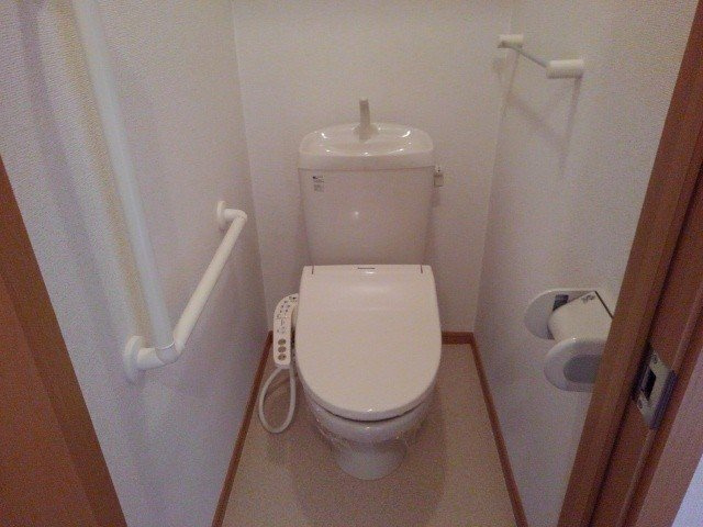 【トイレ】 | カノンⅡ | ゆったりとした空間のトイレです