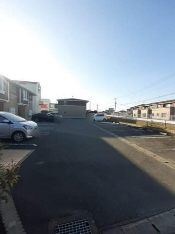 アルバーダ・ＭⅡの駐車場