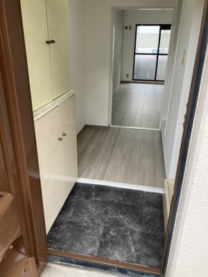 【玄関】 | ロイヤルハイツ五番館