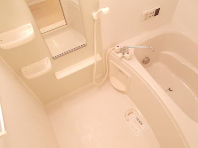 クラール　Ｃの浴室
