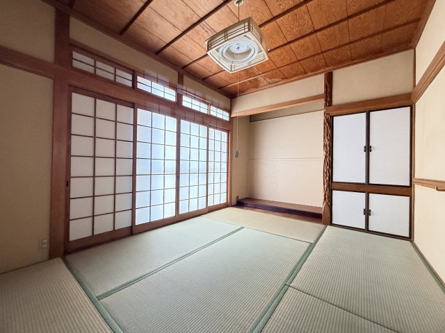 舞子坂1丁目戸建の和室