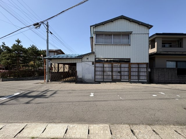  | 【建築条件なし】大仙市若竹町の解体更地渡し 27.96坪 小規模店舗や住宅用地・駐車場用地 区画の整った住宅街の角地物件