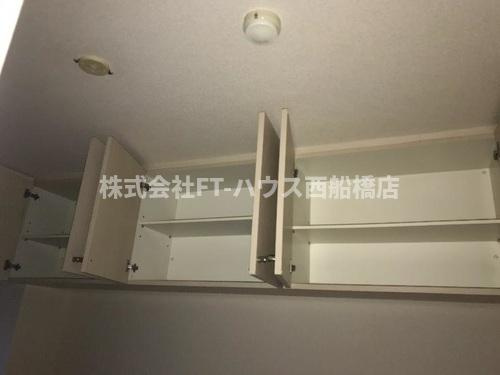 ライオンズマンション下総中山第３のその他共用部分|収納：吊戸棚 （洋室）※2026年2月撮影     （2026年2月撮影）