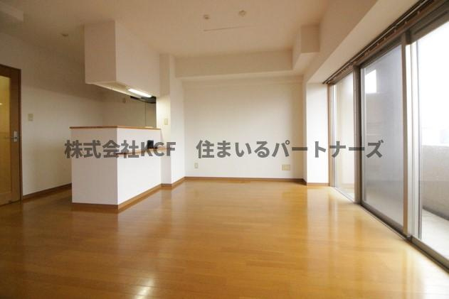レジデンス東櫛原の居間・リビング