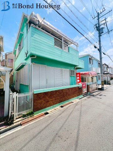 JR土山駅徒歩19分　外壁塗装歴有　魚住町清水　中古戸建の前面道路含む現地写真