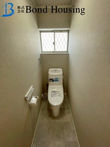 JR土山駅徒歩19分　外壁塗装歴有　魚住町清水　中古戸建のトイレ