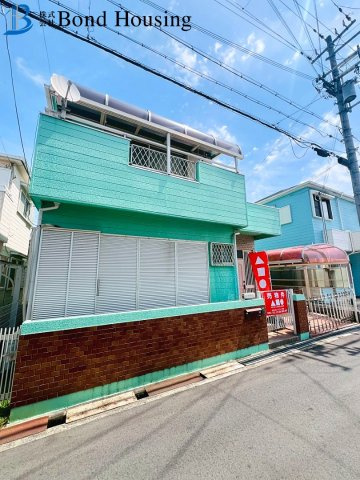 JR土山駅徒歩19分　外壁塗装歴有　魚住町清水　中古戸建の前面道路含む現地写真