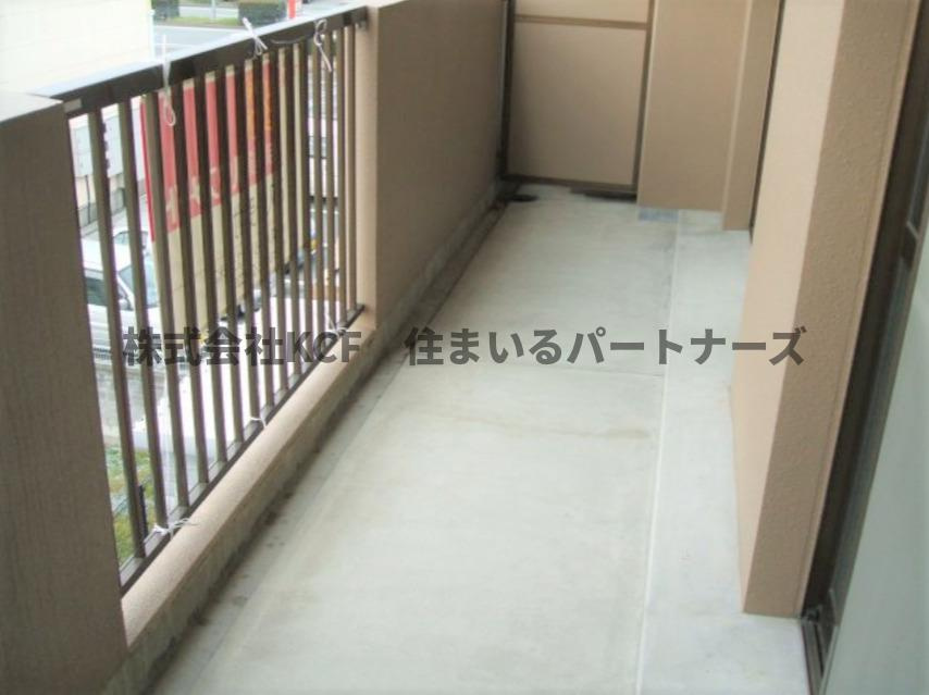 コンフォーレのバルコニー|開放的で明るい空間を演出してくれるバルコニーです
