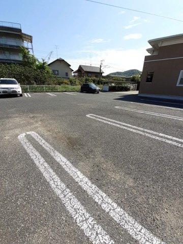 グレースカントリーⅡの駐車場
