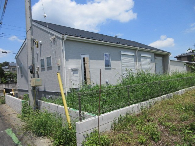 新築戸建　鳩山町今宿552-1（大型平屋住宅　全1棟）の前面道路含む現地写真